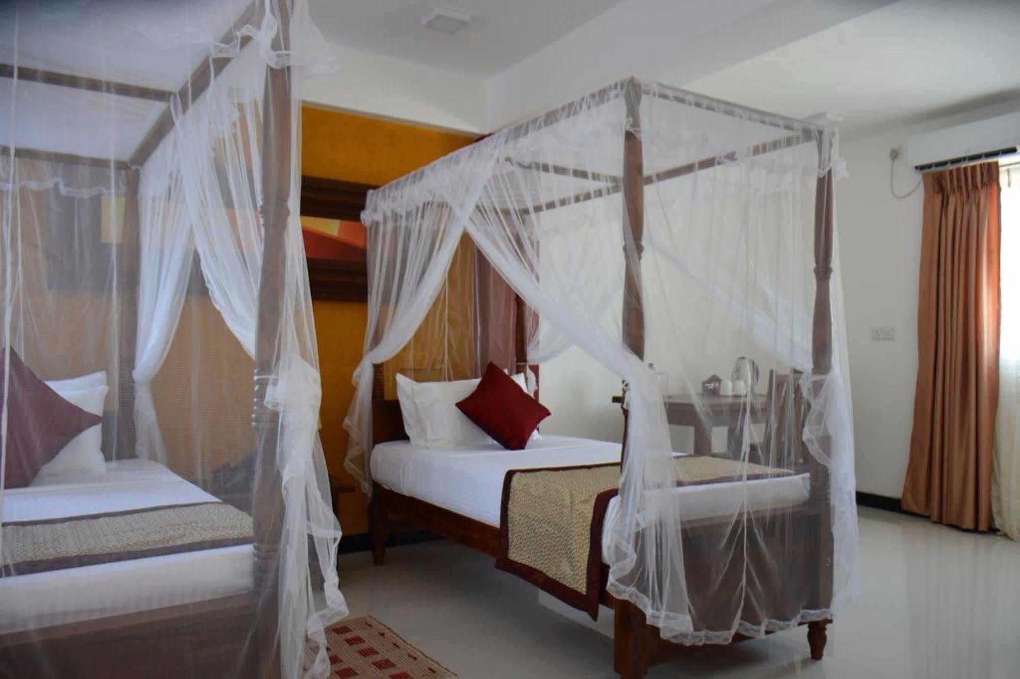 Meili Lanka City Hotel Kandy Exteriér fotografie
